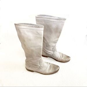 Frye Women’s Stitched Boots Taupe